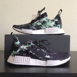 NMD_R1 Prinmeknit